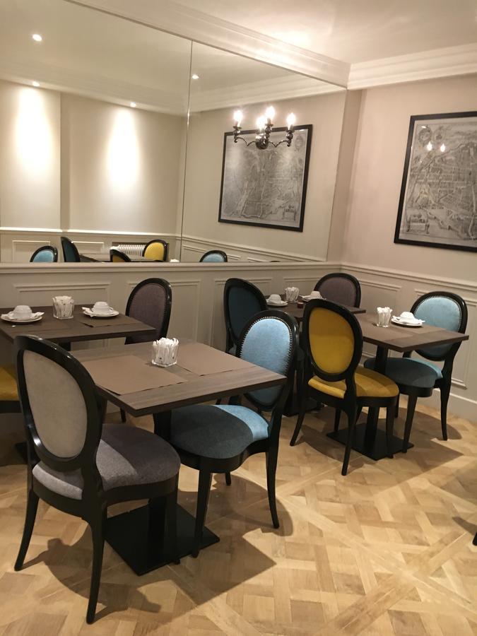 Hotel Saint Christophe Paris Exterior foto