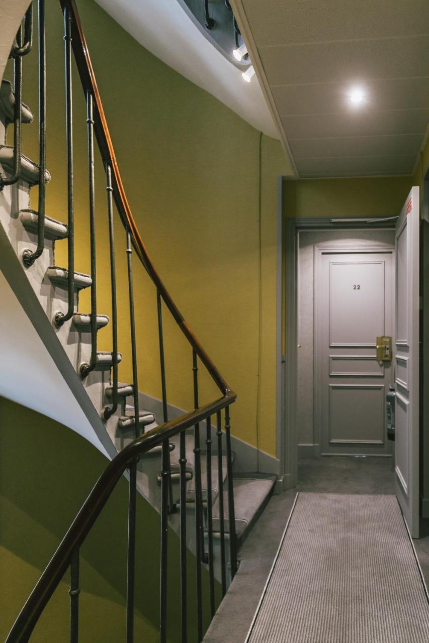 Hotel Saint Christophe Paris Exterior foto